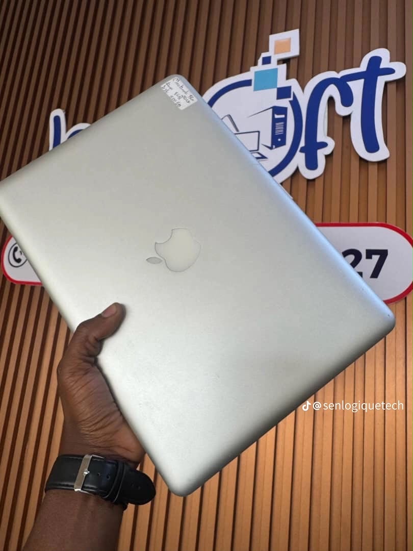 MacBook Air Deal With 5 Products